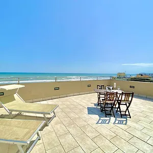 Avana Fronte Mare Riccione